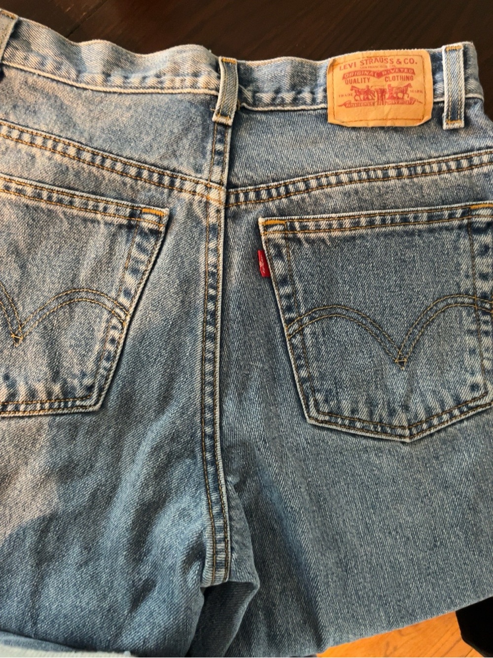 Vintage Late 90’s/Y2K Levi’s 550 Relaxed Tapered Mom Jeans sz 10M Light/med wash - Picture 3 of 4